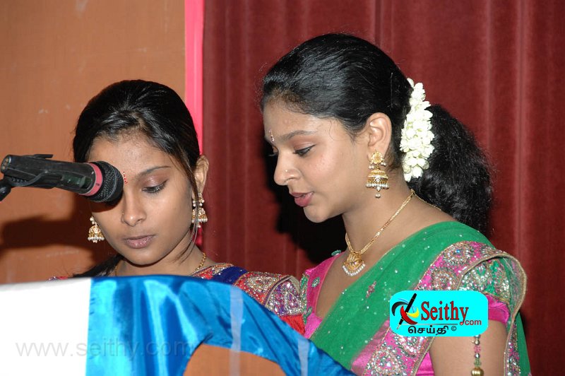 Jaffna-Hindu121013Toronto (10).jpg